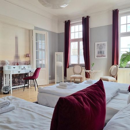 Charysma - Jugendstil Trifft Moderne, Schlafzimmer Mit Smart-Tv, Tischfussball, Darts, Parkplatz Hamelin Zewnętrze zdjęcie