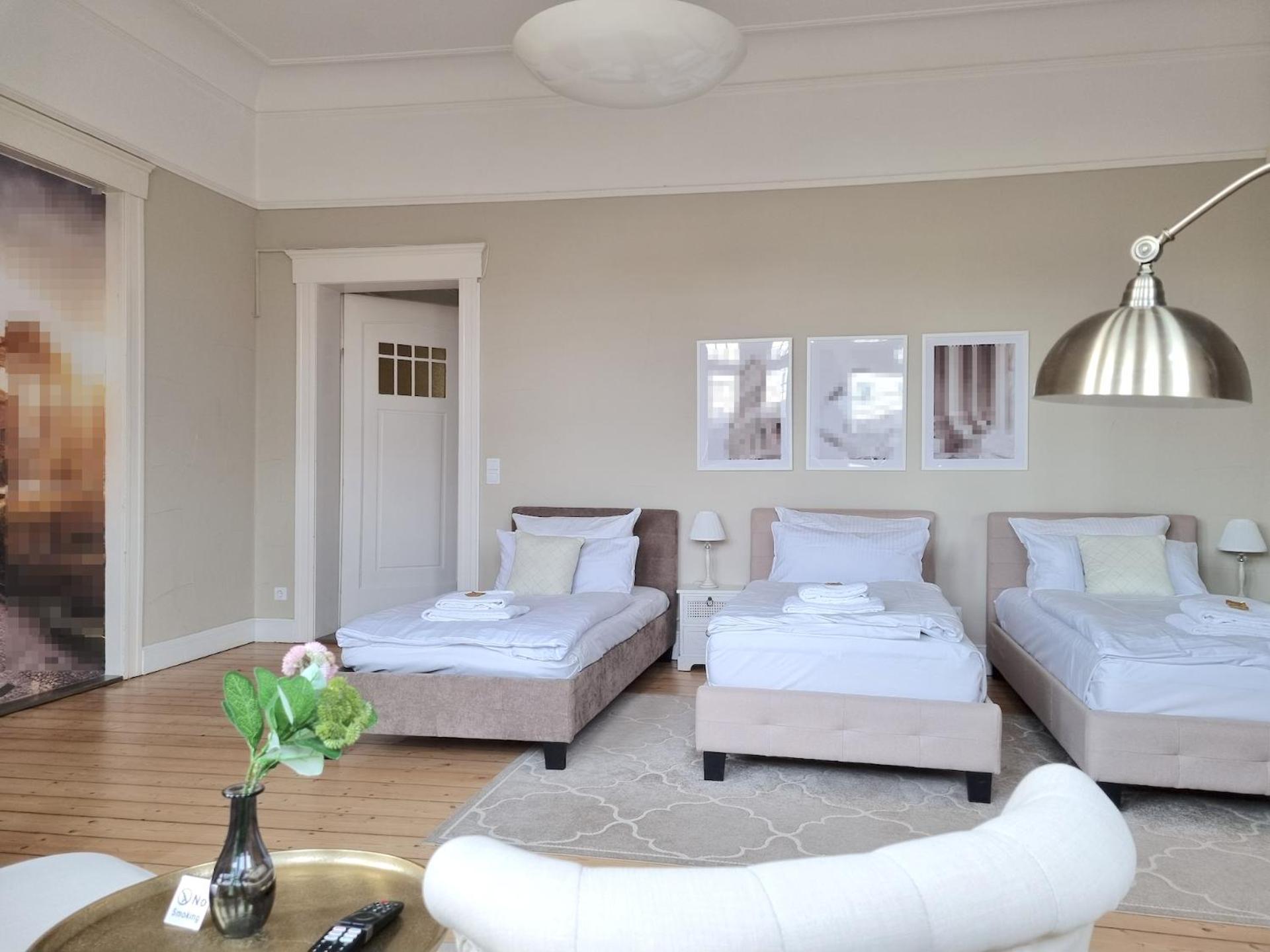 Charysma - Jugendstil Trifft Moderne, Schlafzimmer Mit Smart-Tv, Tischfussball, Darts, Parkplatz Hamelin Zewnętrze zdjęcie